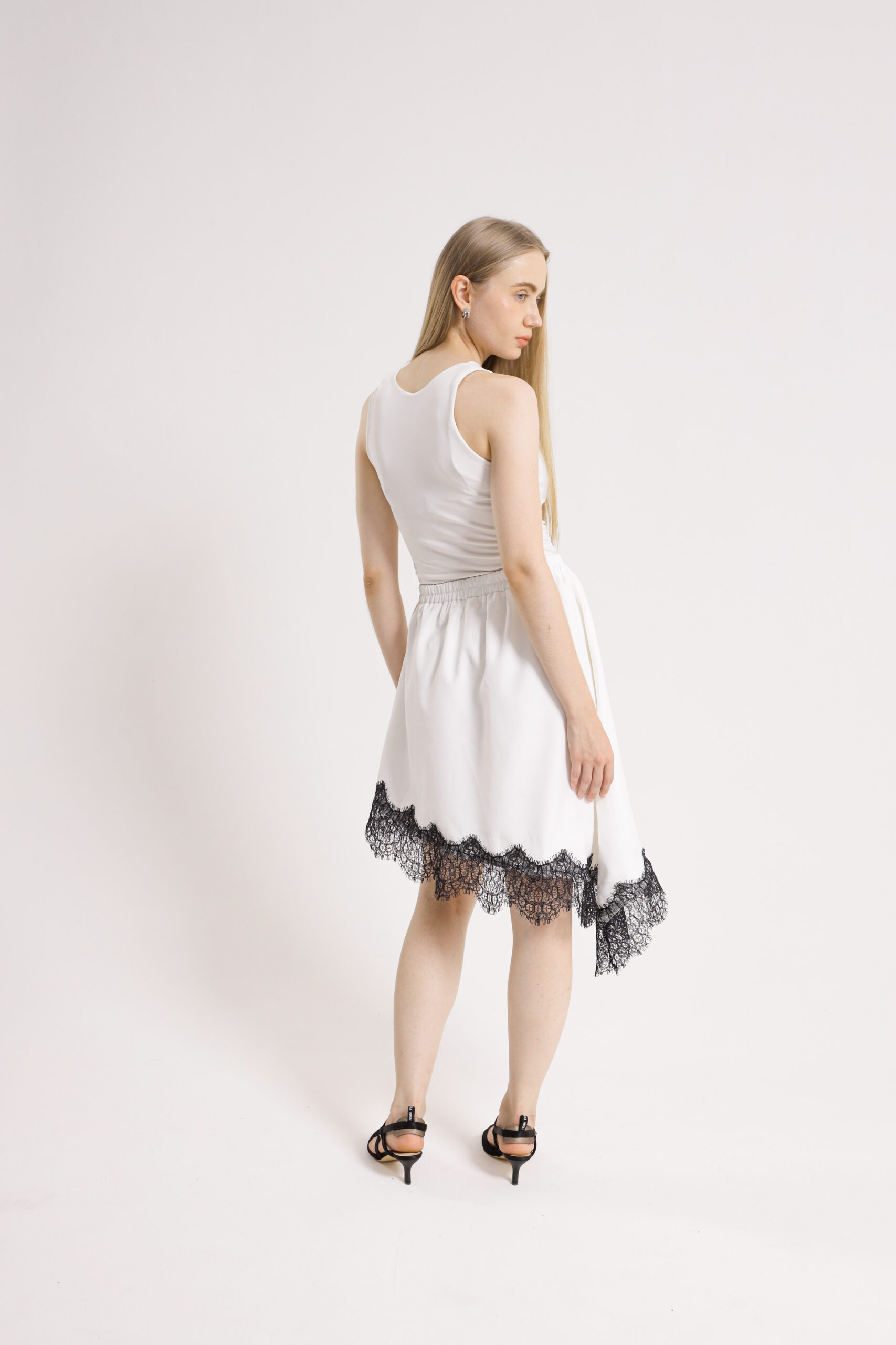 RUELLU LUNELLE Lace Skirt Wanita Premium Semi Wool - Image 1